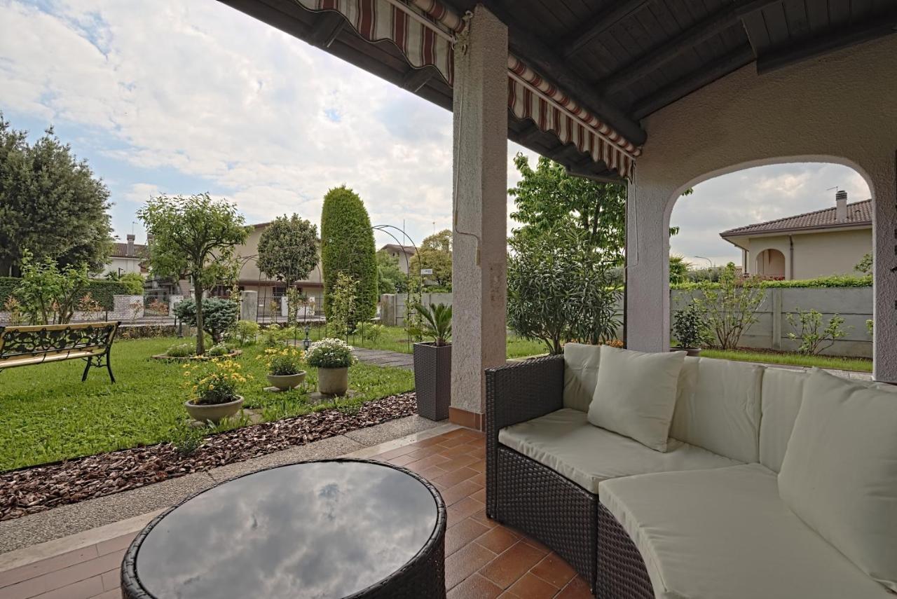 Vecchia Favola House Villa Quarto dʼAltino Екстериор снимка